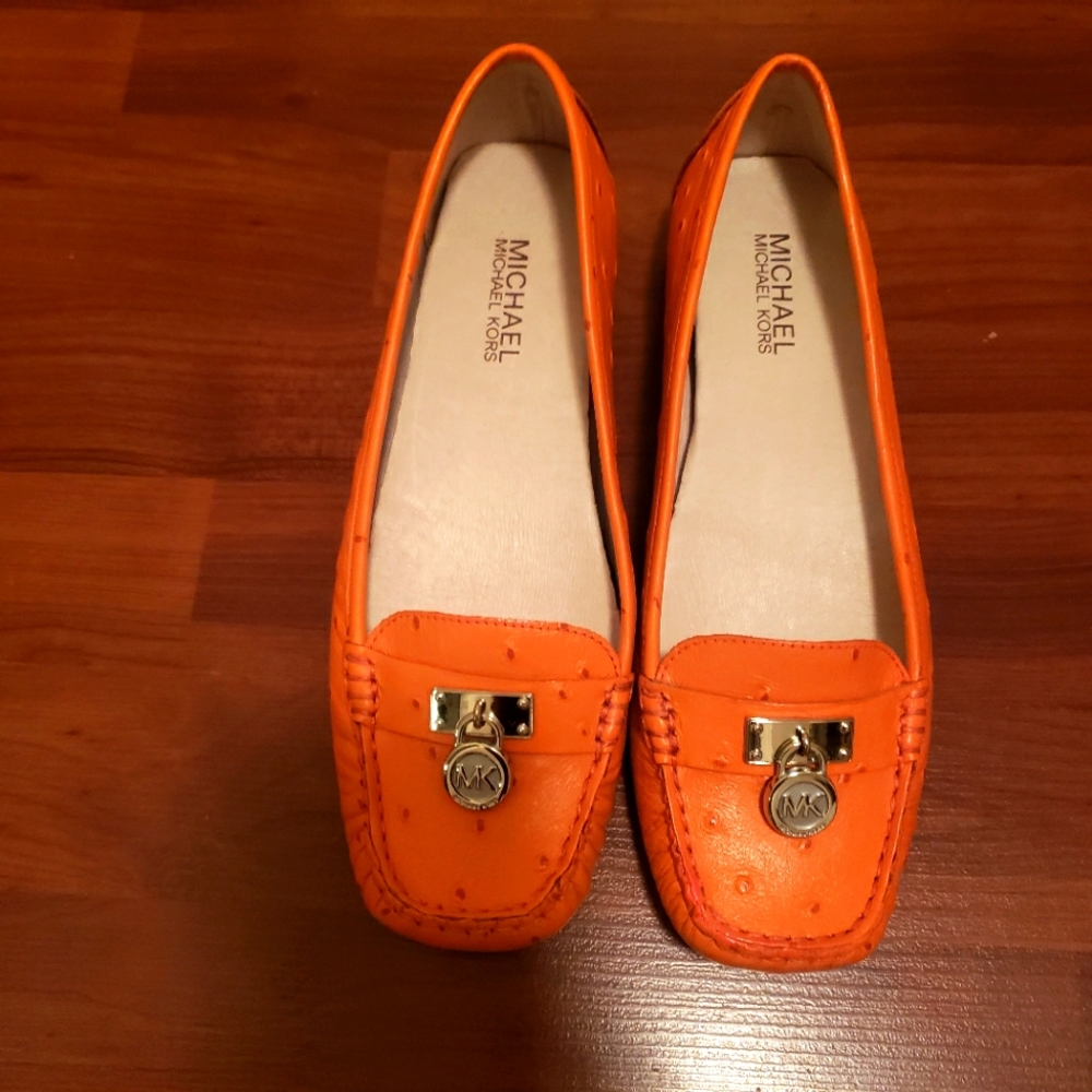 Michael Kors Orange 🍊 Ostrich Loafers NWOT